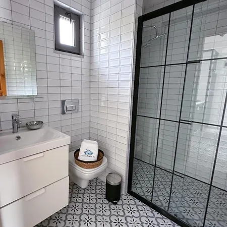 Assos Sizin Ev Ayvacik (Canakkale)